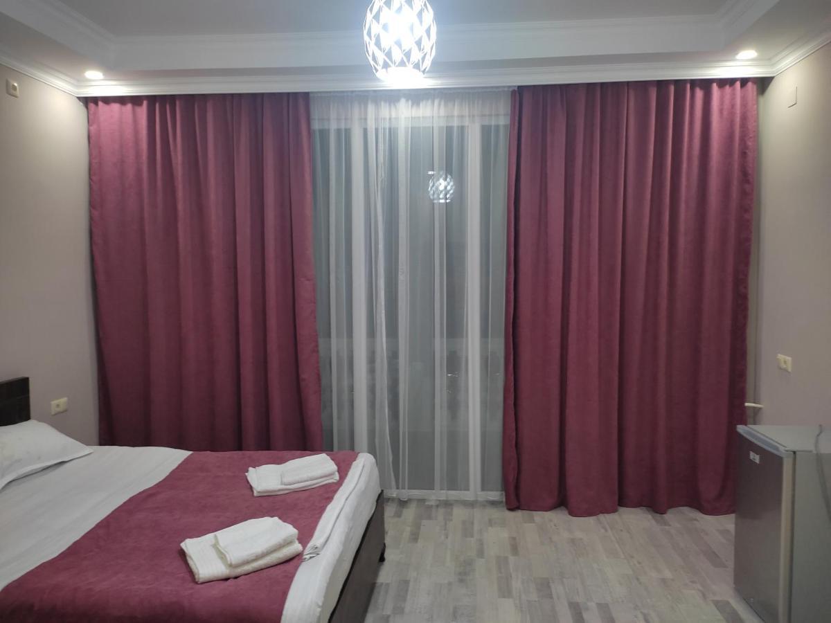Geno Guest House Kvariati Buitenkant foto