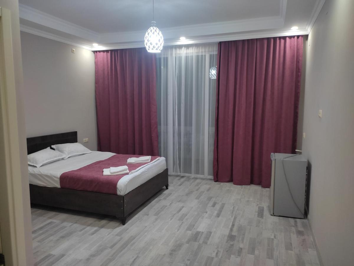 Geno Guest House Kvariati Buitenkant foto