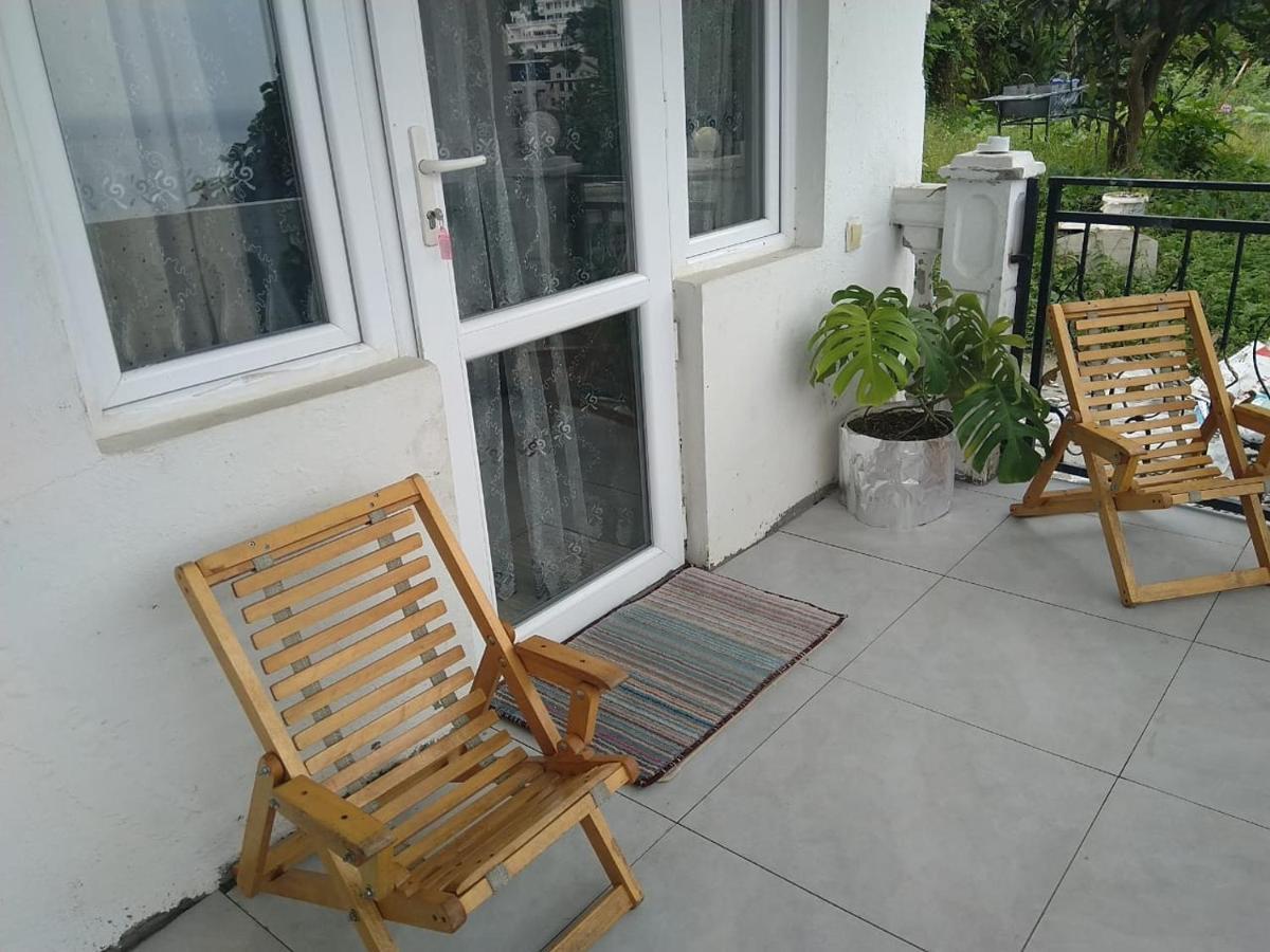 Geno Guest House Kvariati Buitenkant foto