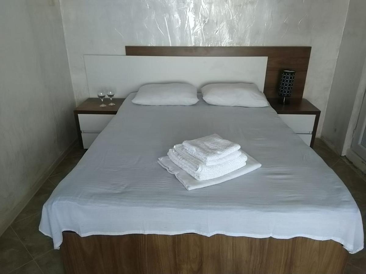 Geno Guest House Kvariati Buitenkant foto
