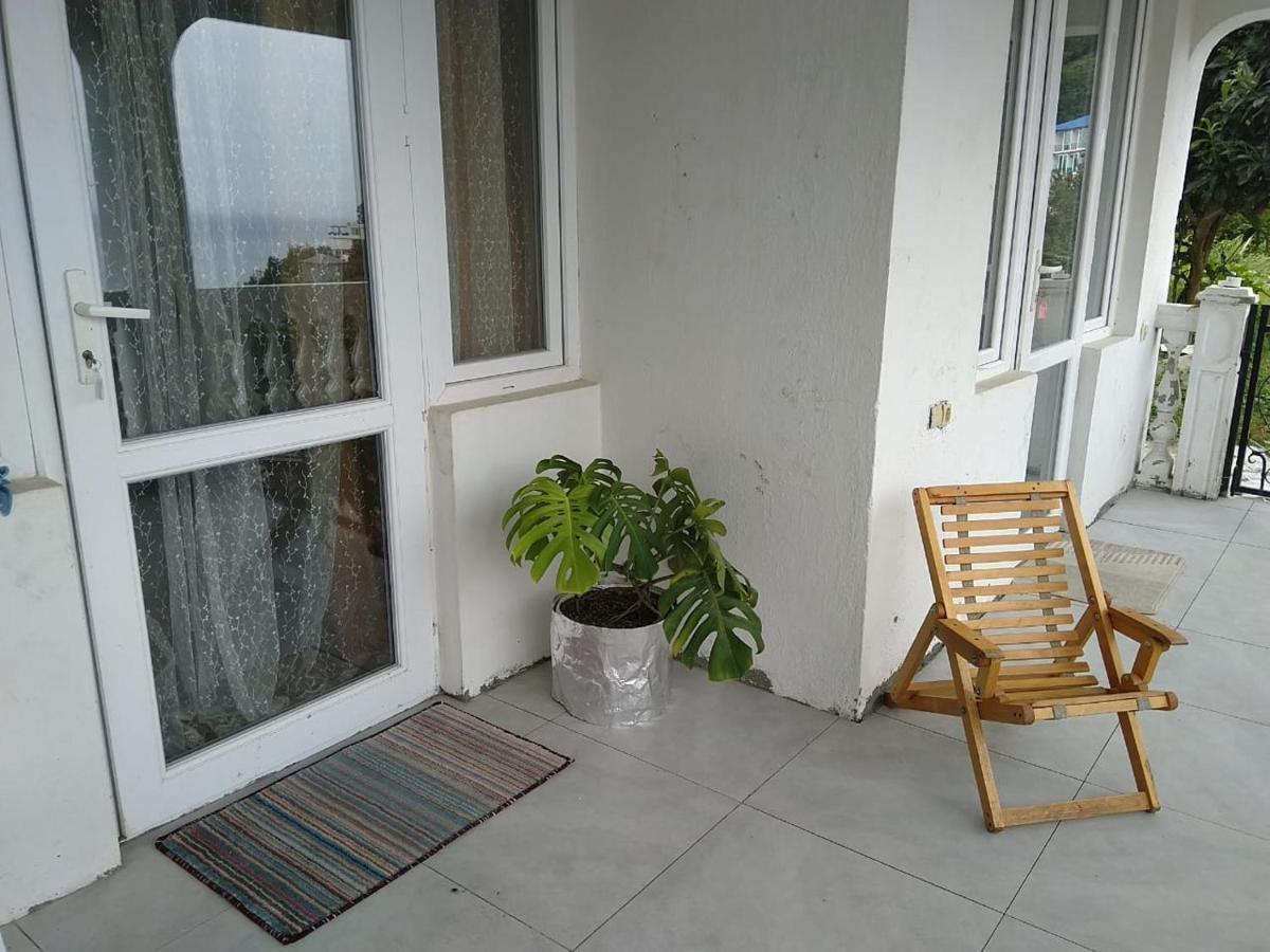 Geno Guest House Kvariati Buitenkant foto