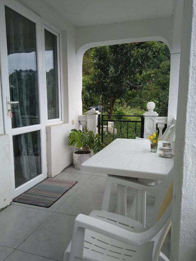 Geno Guest House Kvariati Buitenkant foto